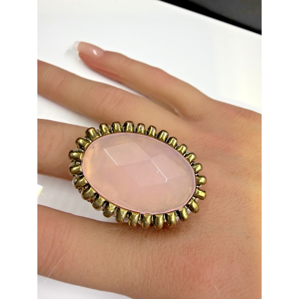 Vintage Pink 1990's Stretch Gold Tone Ring Adjustable Statement Cocktail